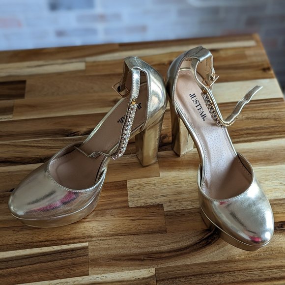 Just Fab golden heel shoes - Picture 1 of 4